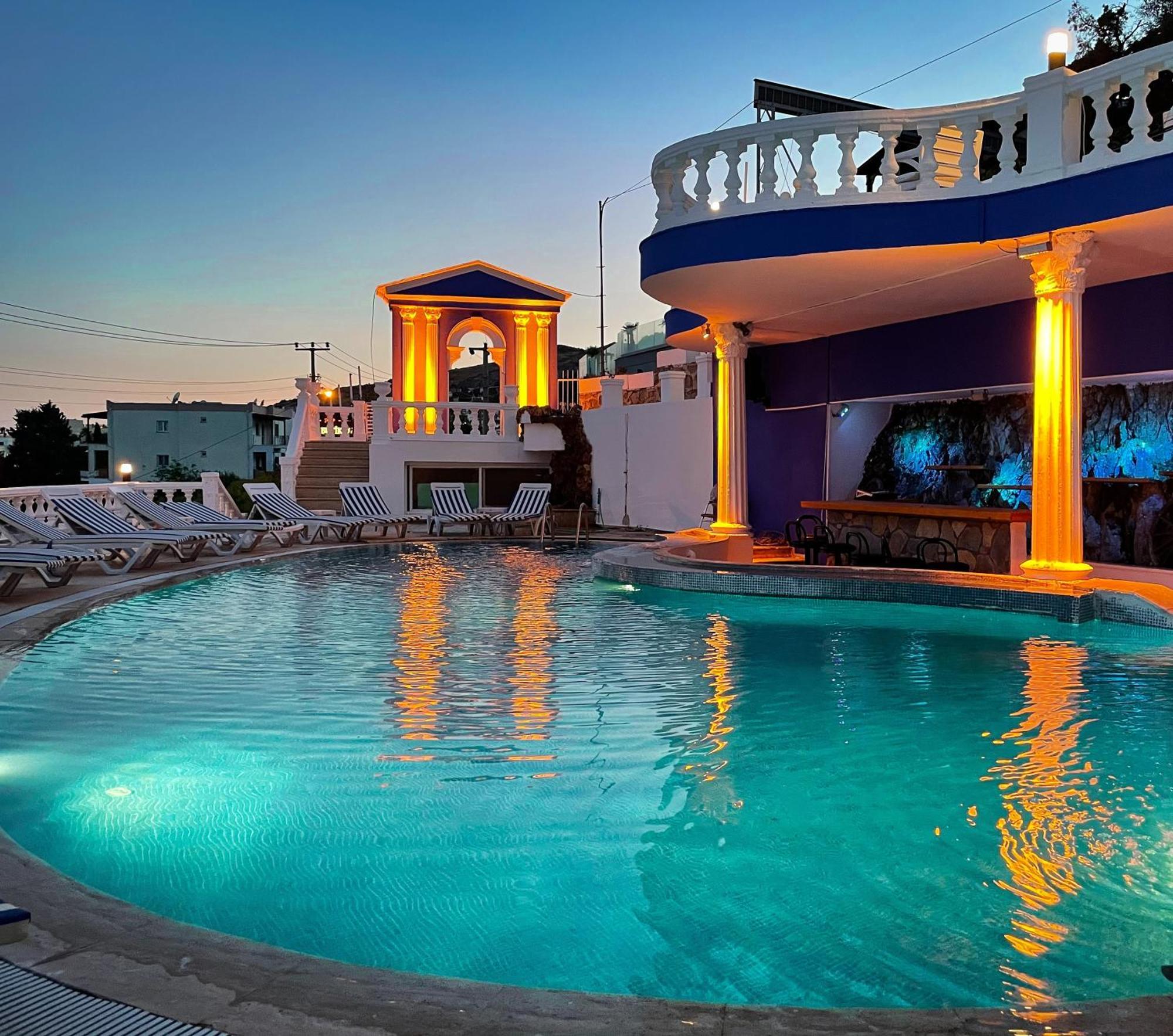 Aspat Hotel Bodrum - Beach&Restaurant מראה חיצוני תמונה